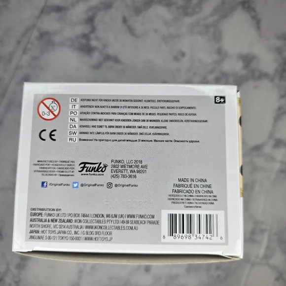 Funko Pop Britney Spears #90 Vinyl Figure Exclusive Baby One More Time Outfit - Picture 6 of 8